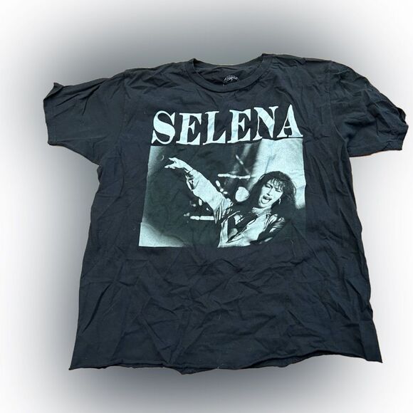 Selena Cropped Tshirt - Picture 1 of 4